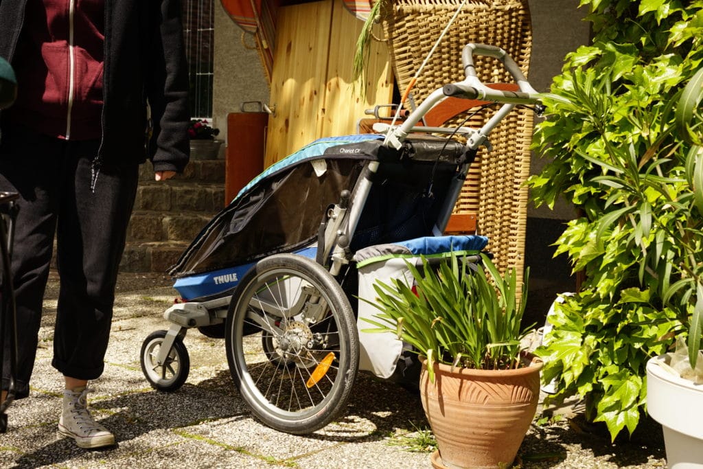 Dieses Bild heißt den Thule Fahrradanhänger CX 1